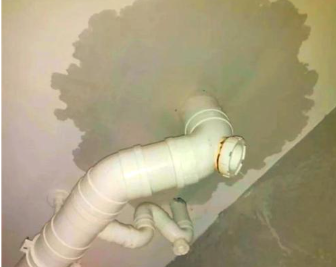 东莞老房改造怕漏水开裂售后失联?旧改娥姐教你选靠谱服务商,彻底避坑